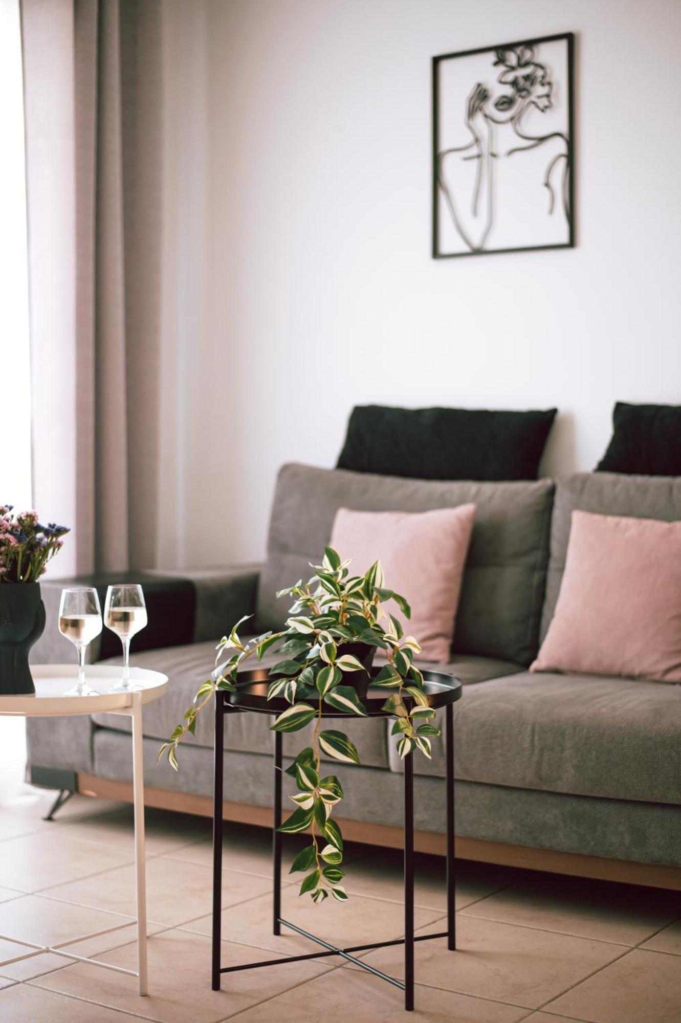 Sunrise Apartment *